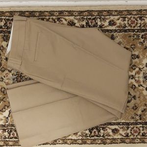 Banana Republic petites Khaki Pants Size 10P